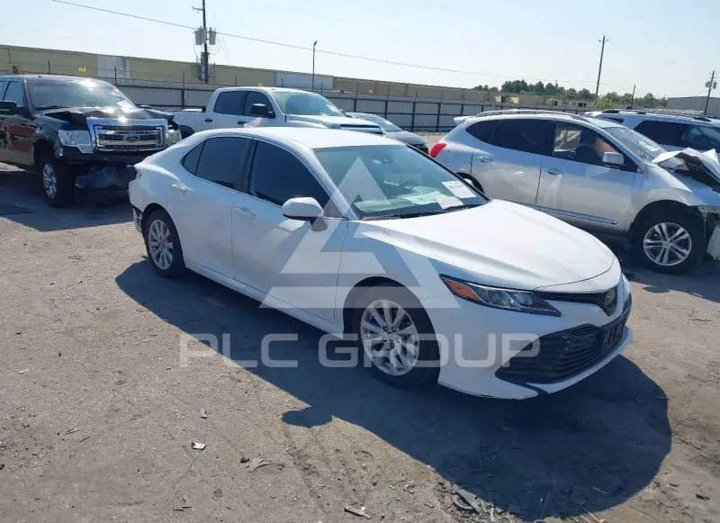 2019 Toyota CAMRY фото