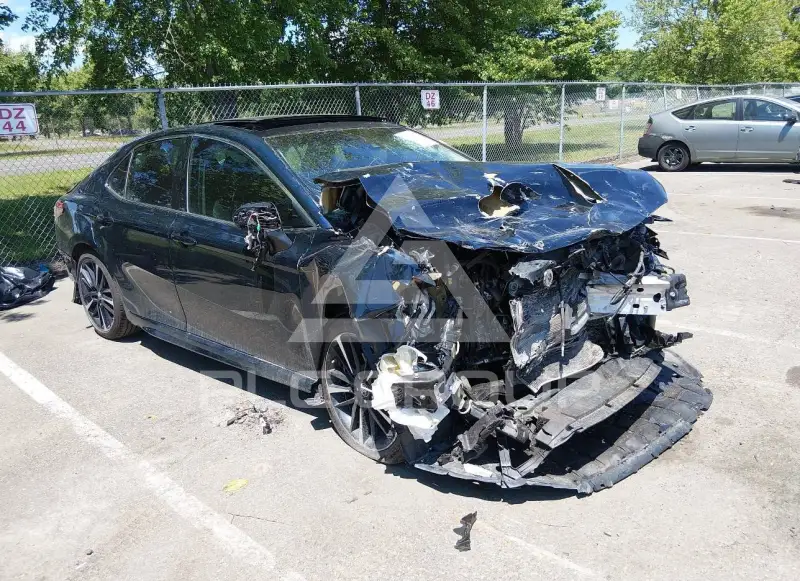 2019 Toyota CAMRY photo