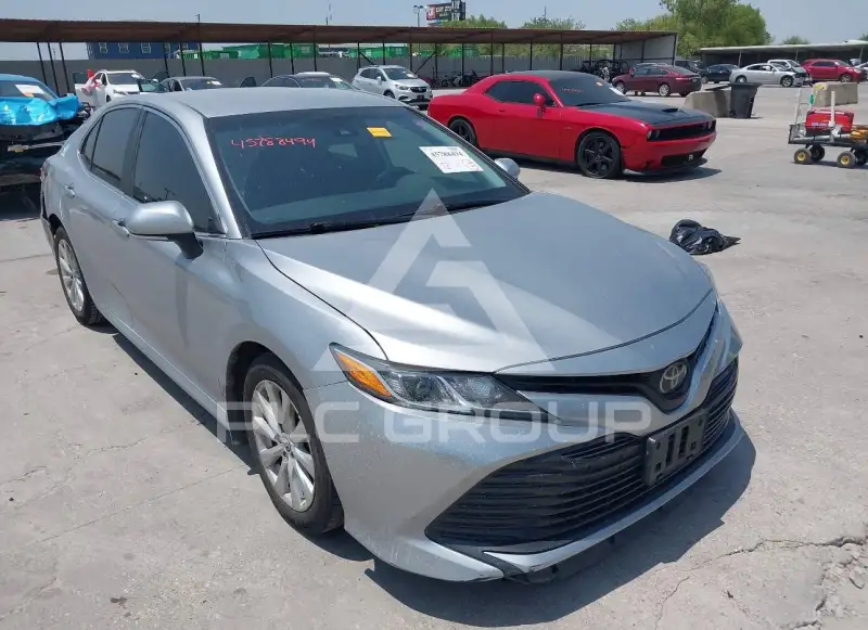 2019 Toyota CAMRY фото