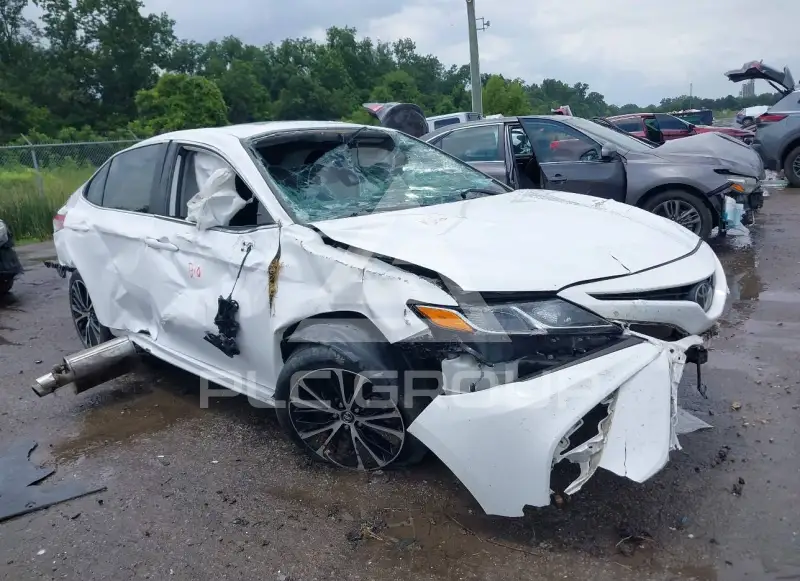 2019 Toyota CAMRY фото