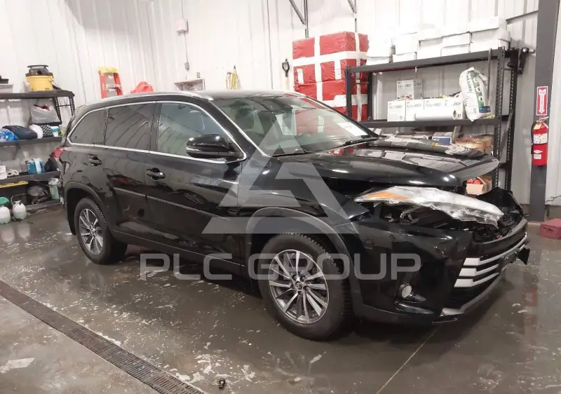 2019 Toyota Highlander фото