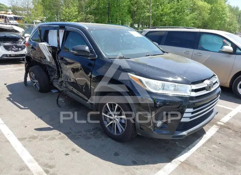 2019 Toyota Highlander фото