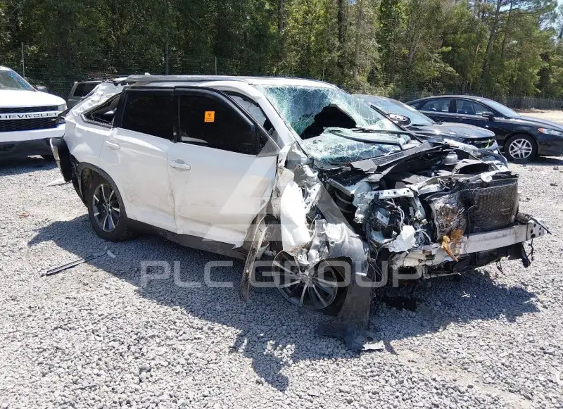 2019 Toyota Highlander фото
