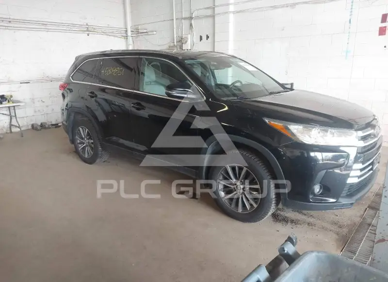 2019 Toyota Highlander фото
