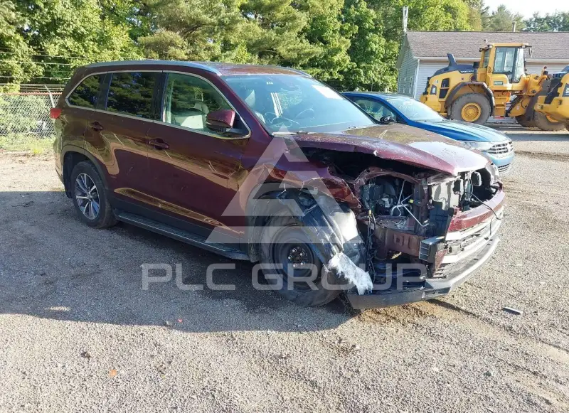 2019 Toyota Highlander photo