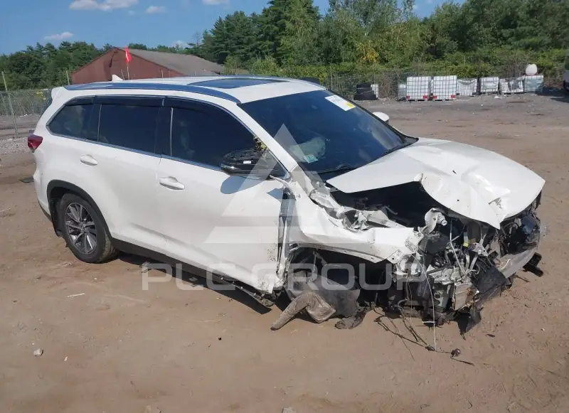 2019 Toyota Highlander фото