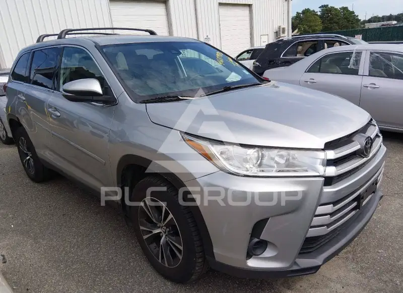 2019 Toyota Highlander фото