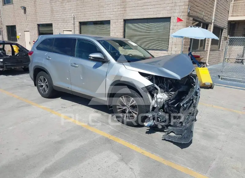 2019 Toyota Highlander фото