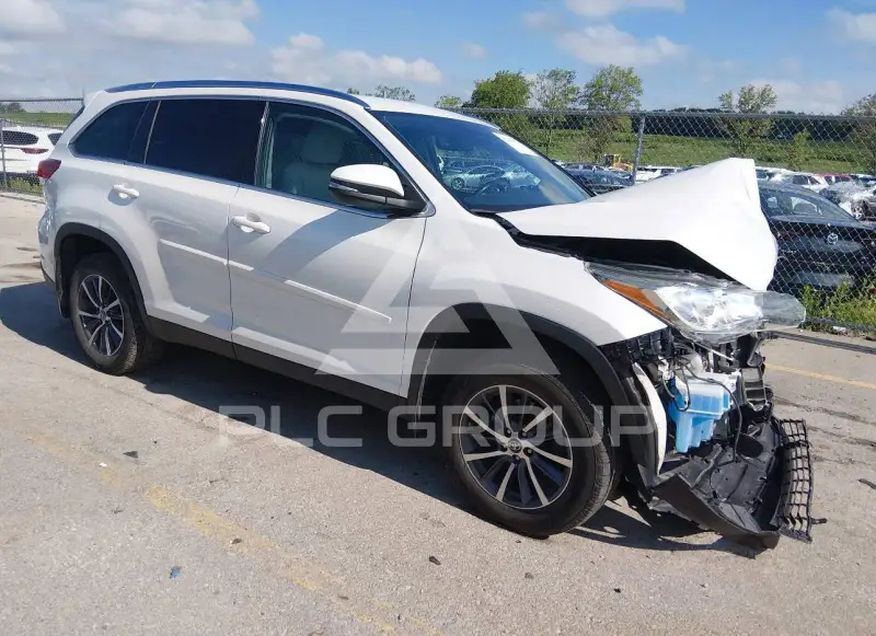 2019 Toyota Highlander фото
