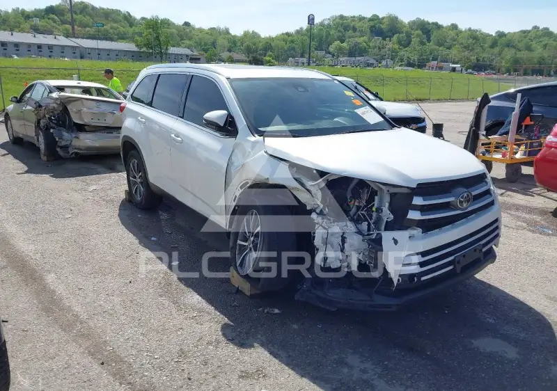 2019 Toyota Highlander фото