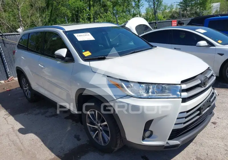 2019 Toyota Highlander фото