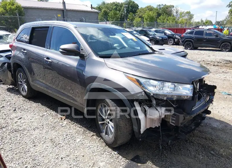 2019 Toyota Highlander фото