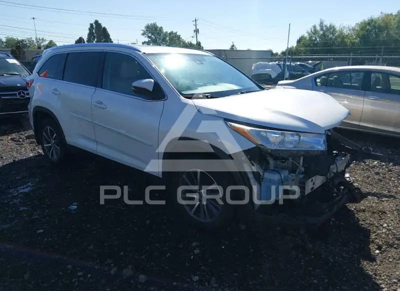 2019 Toyota Highlander фото