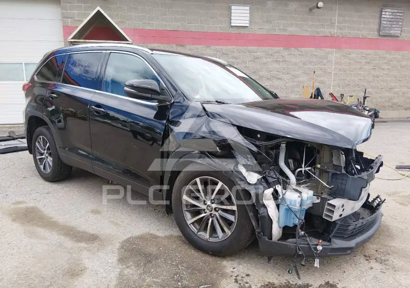 2019 Toyota Highlander фото