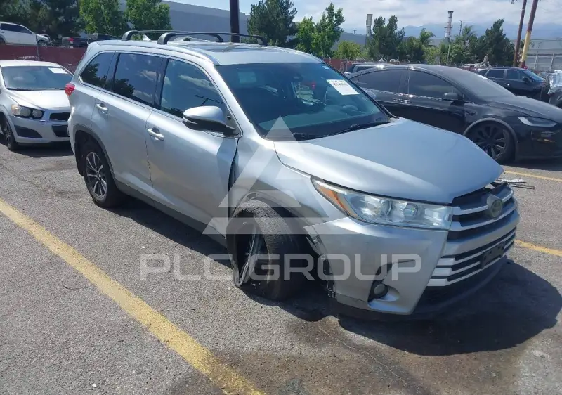 2019 Toyota Highlander фото