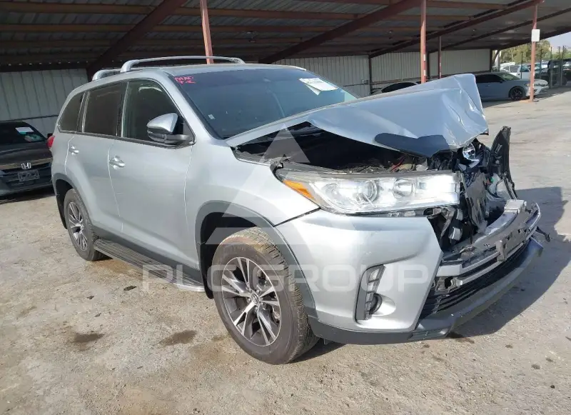 2019 Toyota Highlander фото