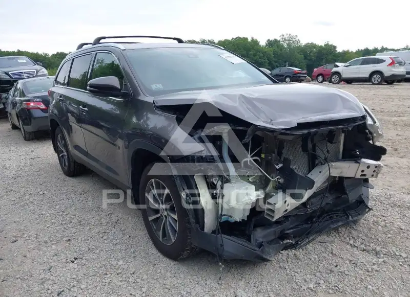 2019 Toyota Highlander фото