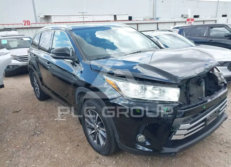 2019 Toyota Highlander фото