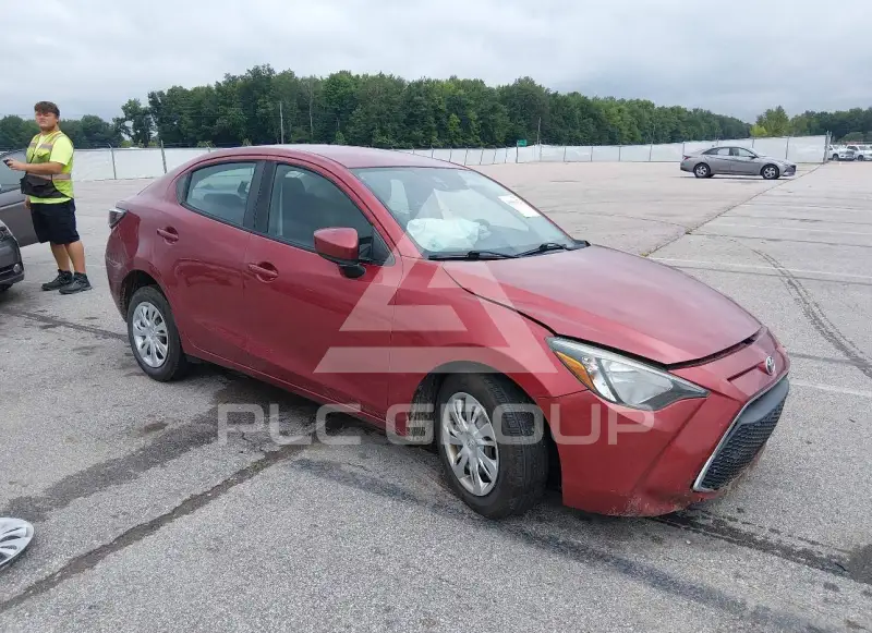 2019 Toyota YARIS фото