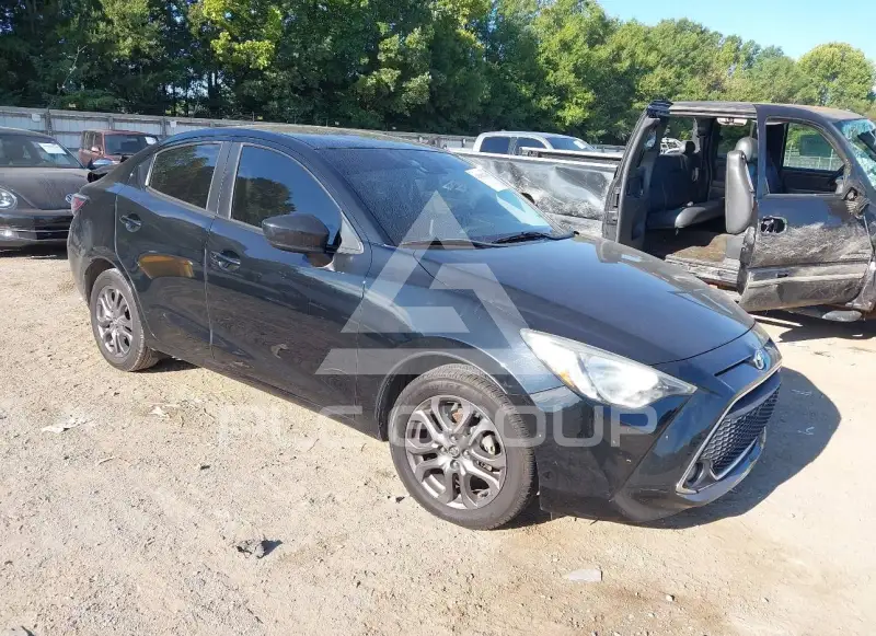 2019 Toyota YARIS фото