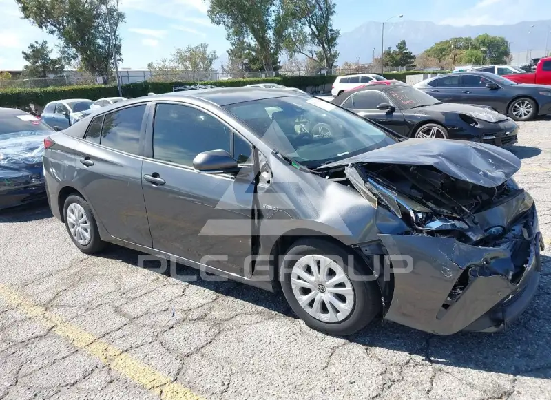 2019 Toyota PRIUS photo