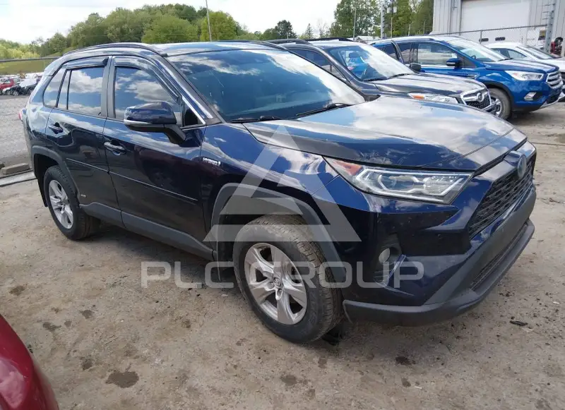 2019 Toyota RAV4 фото