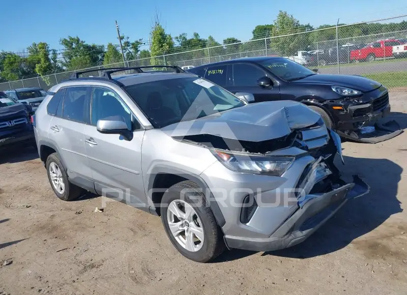 2019 Toyota RAV4 фото