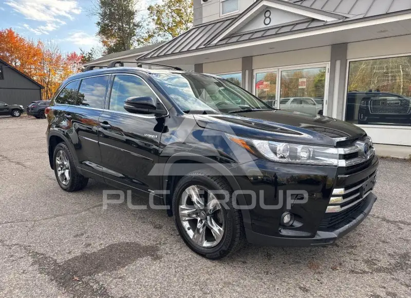 2019 Toyota Highlander photo