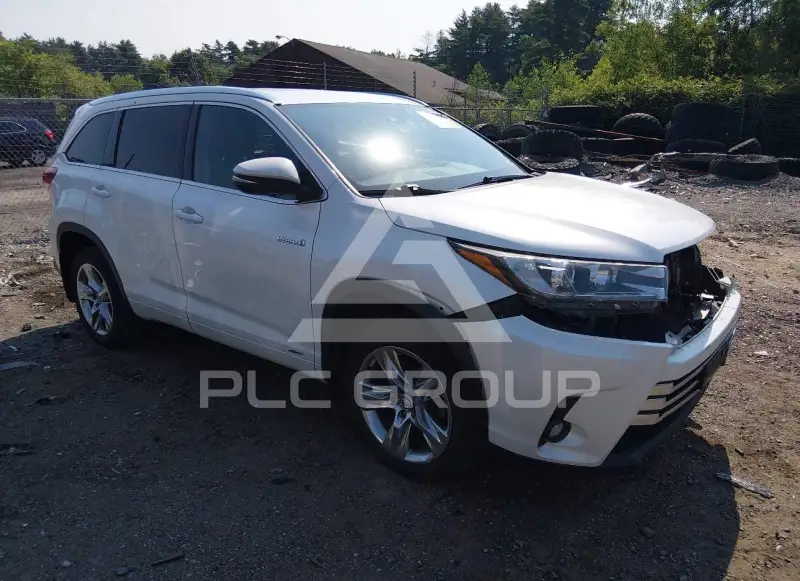 2019 Toyota Highlander photo