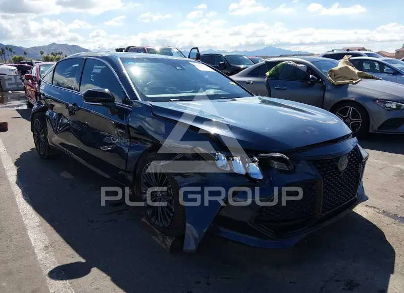 2019 Toyota AVALON photo
