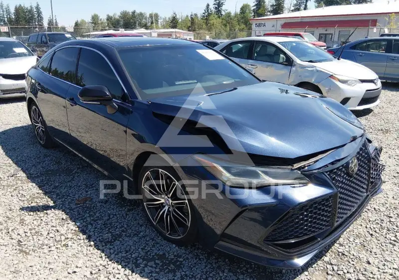2019 Toyota AVALON фото