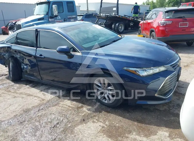 2019 Toyota AVALON photo