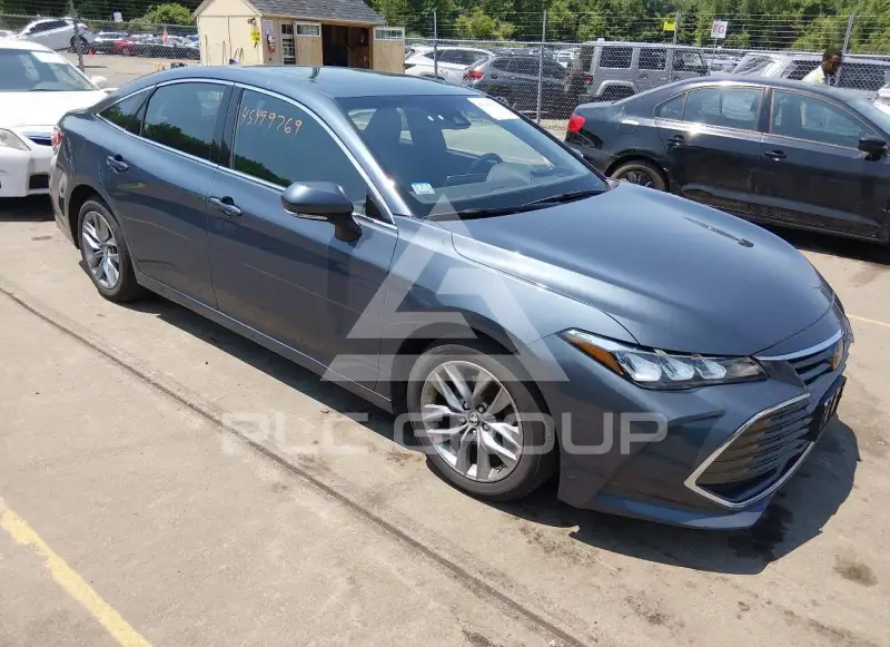 2019 Toyota AVALON фото