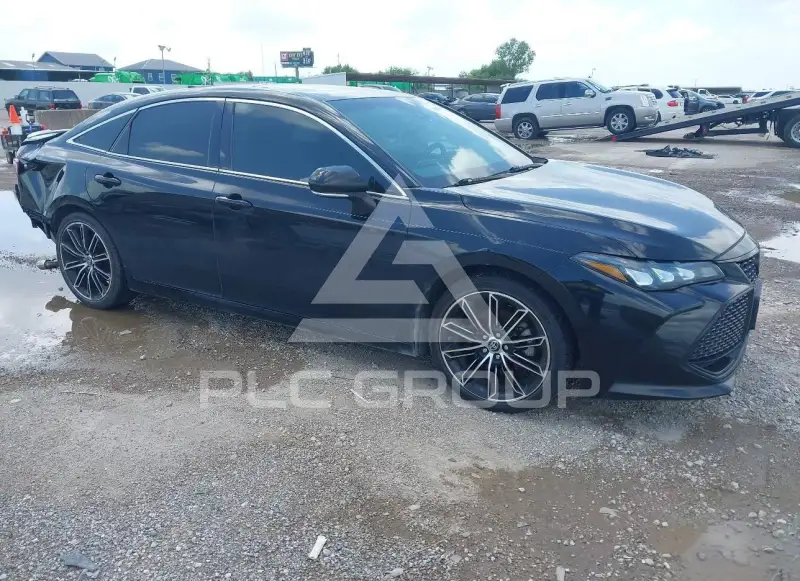 2019 Toyota AVALON фото