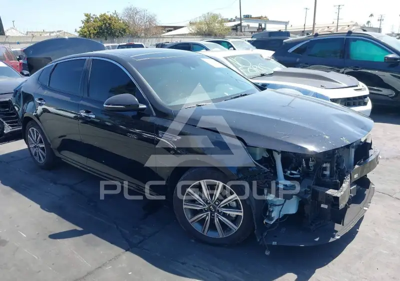 2019 KIA Optima photo