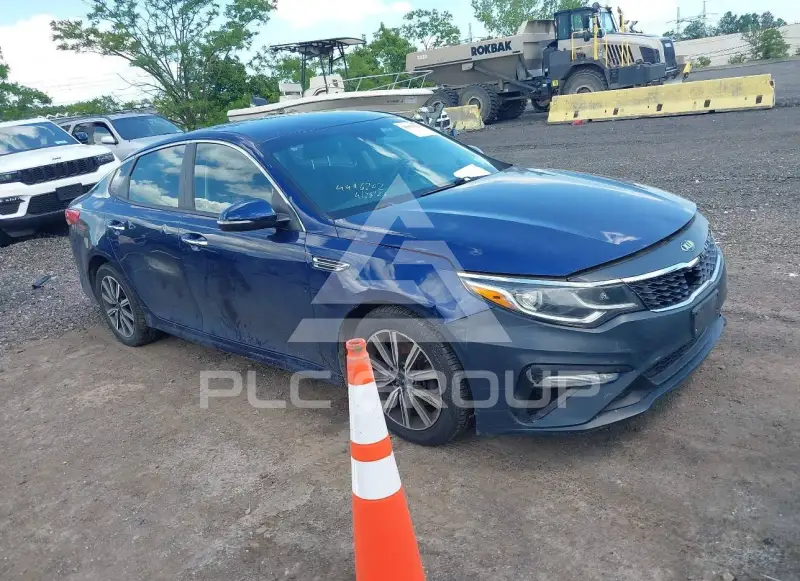 2019 KIA Optima photo