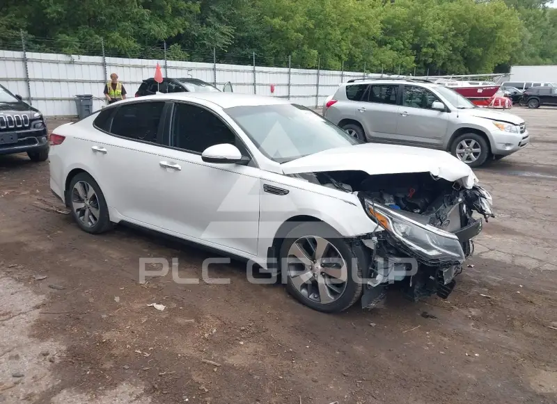 2019 KIA Optima photo