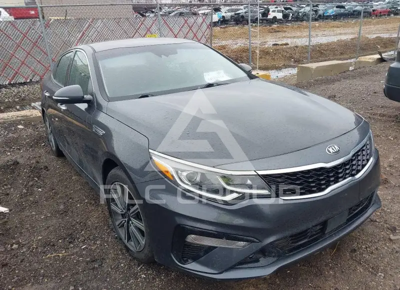 2019 KIA Optima photo