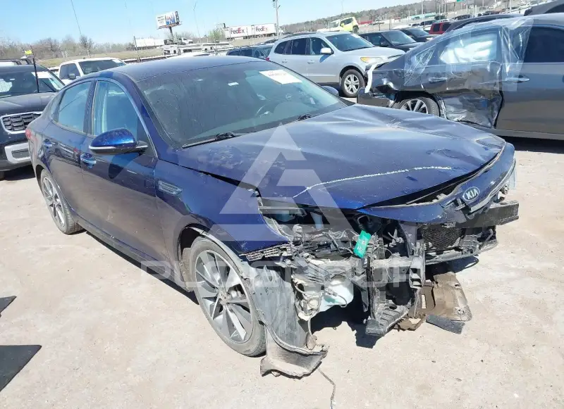 2019 KIA Optima photo