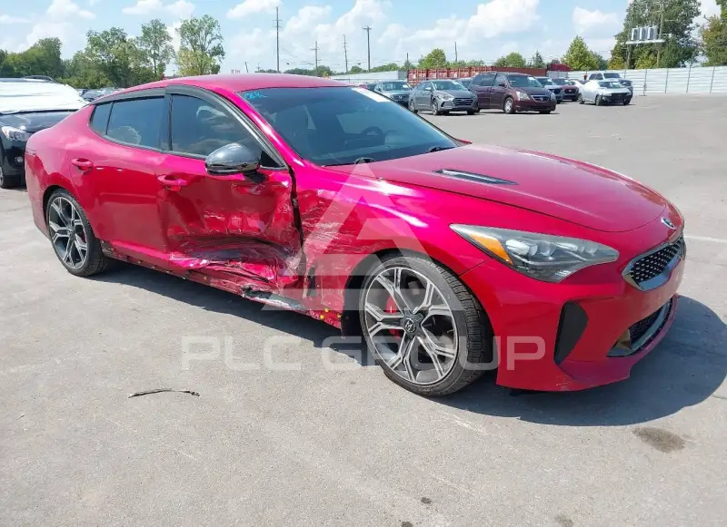 2019 KIA Stinger photo