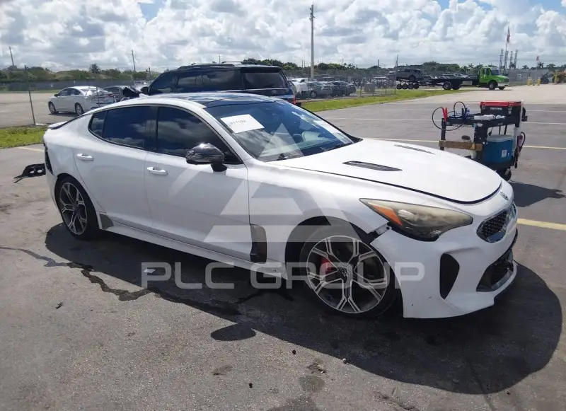 2019 KIA Stinger фото