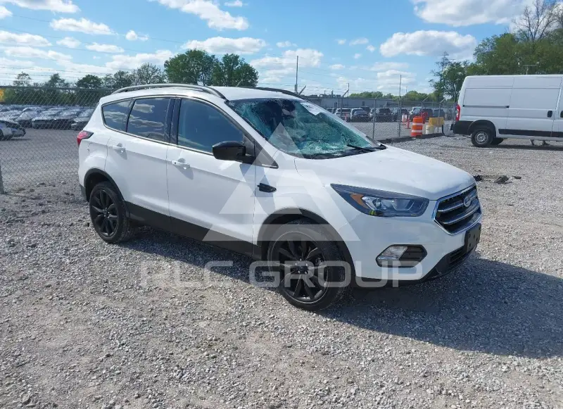 2019 Ford ESCAPE photo
