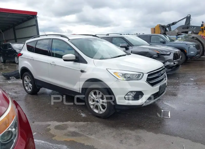 2019 Ford ESCAPE photo