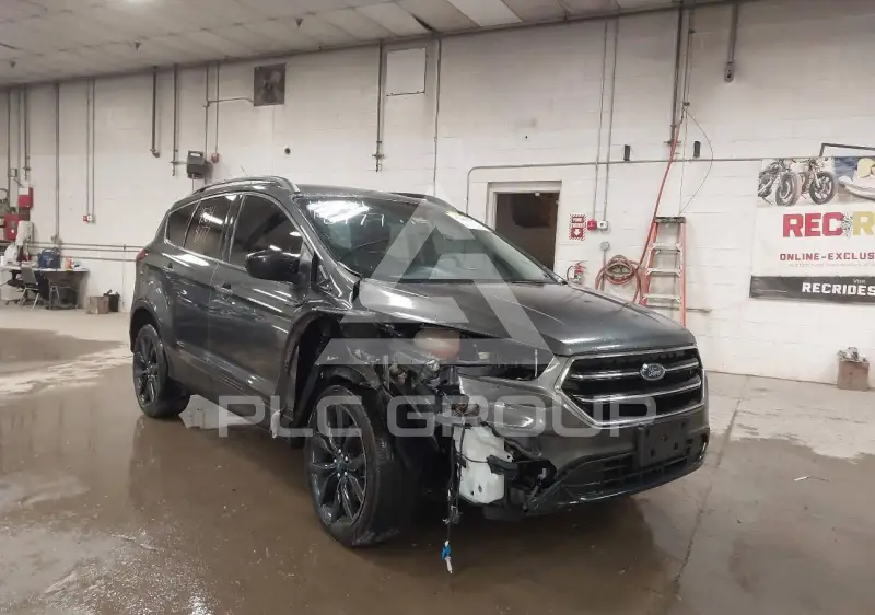 2019 Ford ESCAPE photo
