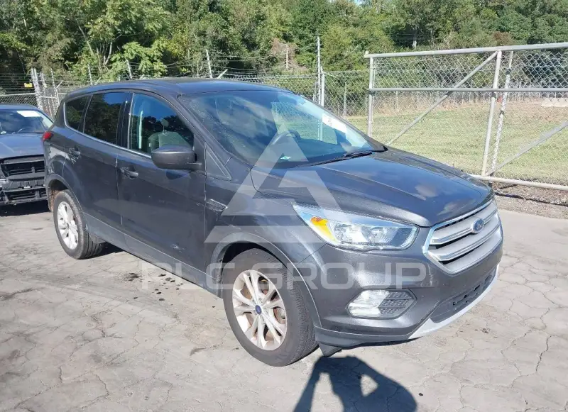 2019 Ford ESCAPE photo