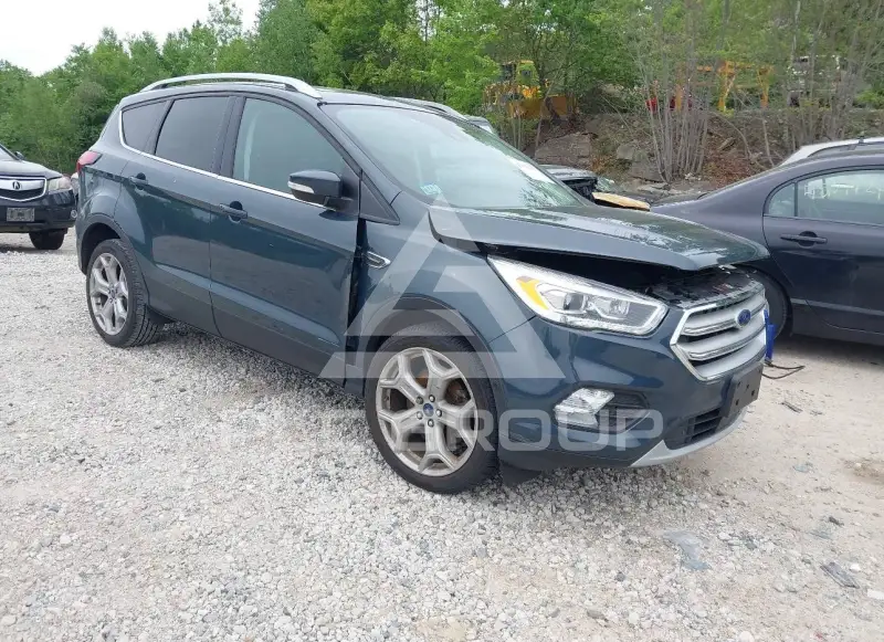 2019 Ford ESCAPE photo