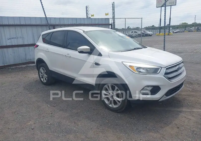 2019 Ford ESCAPE photo