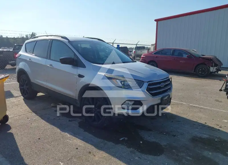 2019 Ford ESCAPE photo