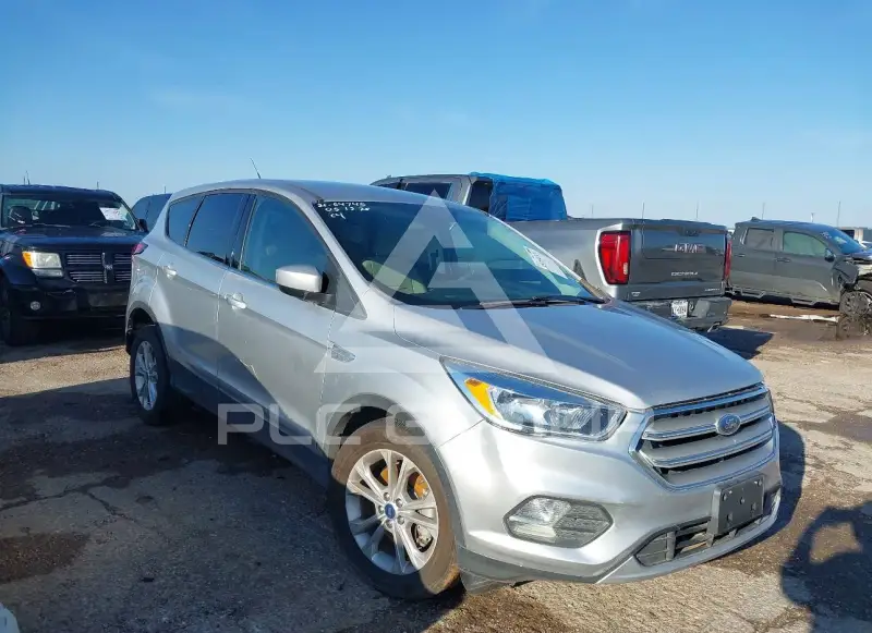 2019 Ford ESCAPE photo