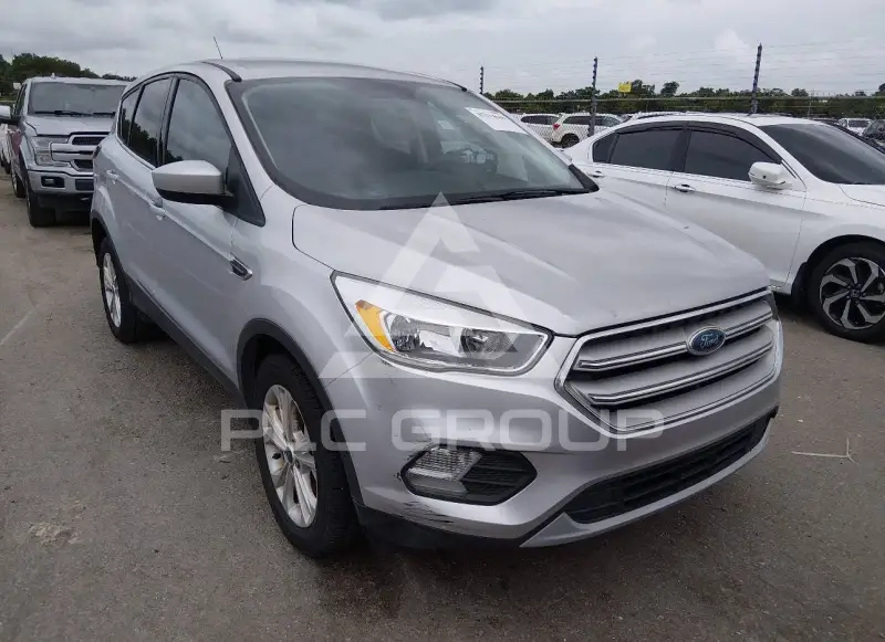 2019 Ford ESCAPE photo